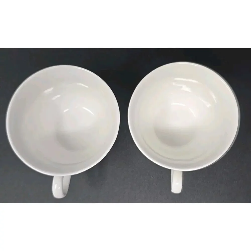 Wedgwood Strawberry & Vine 2 Cups and Saucers Bone China‎ U263